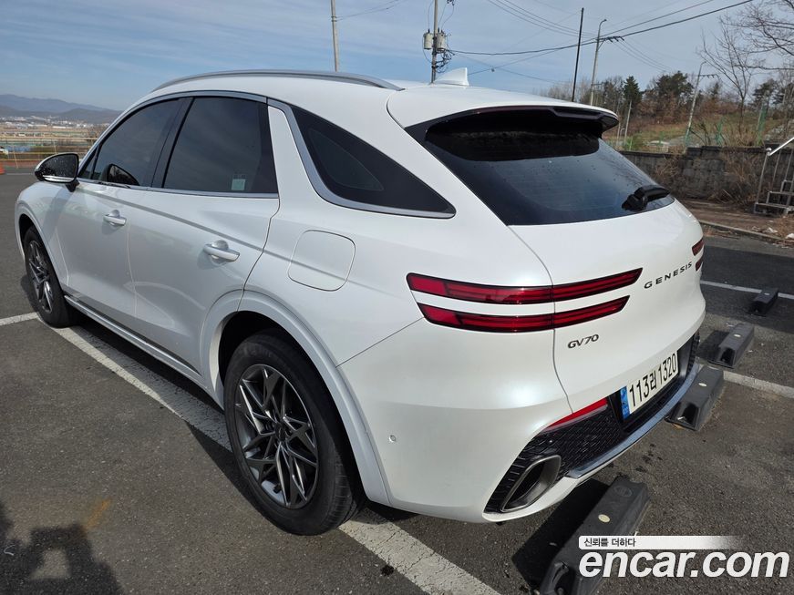 Genesis GV70 2023