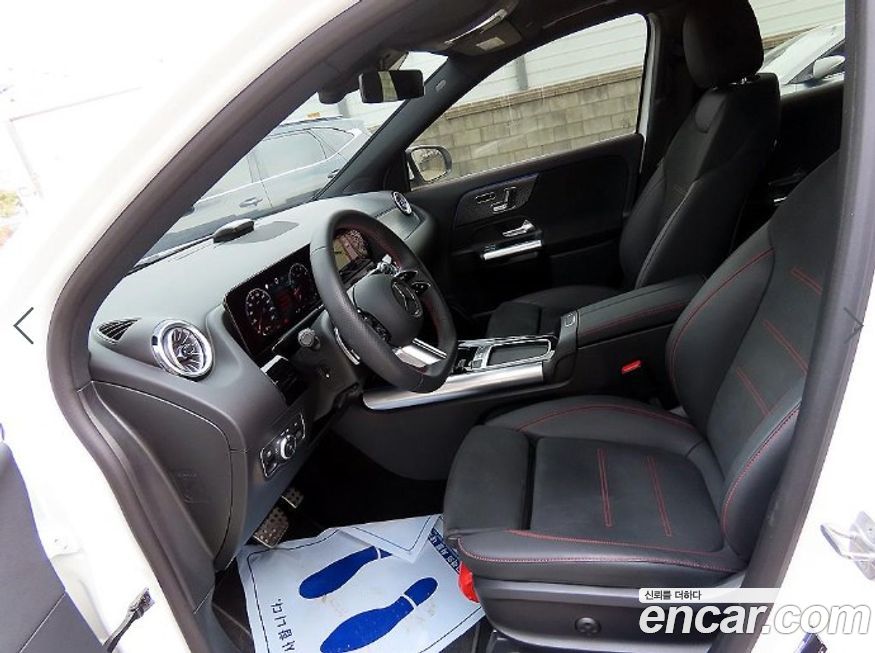 Mercedes-Benz GLA-Class 2025