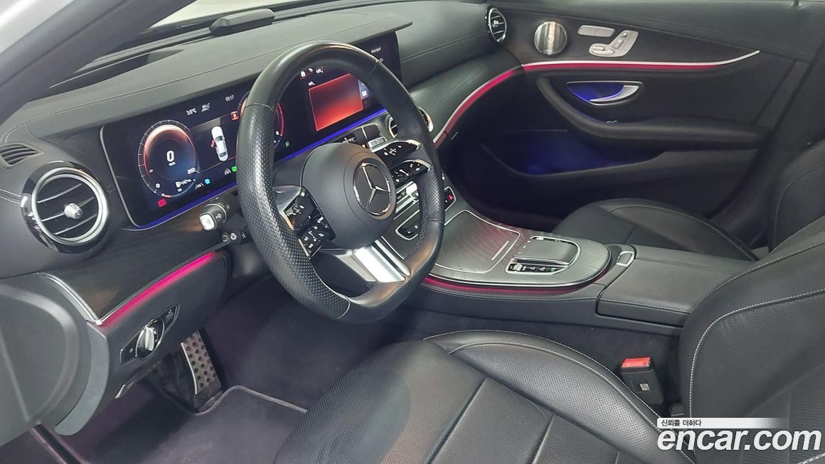 Mercedes-Benz E-Class 2023