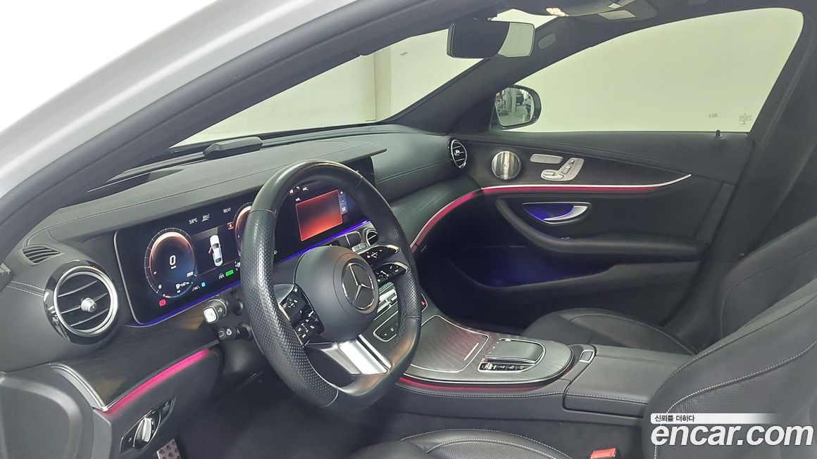 Mercedes-Benz E-Class 2023