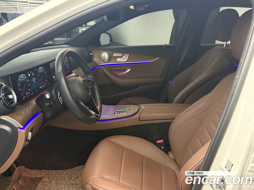 Mercedes-Benz E-Class 2023