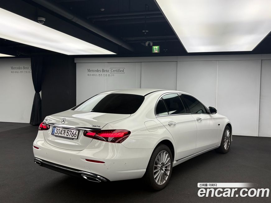 Mercedes-Benz E-Class 2023