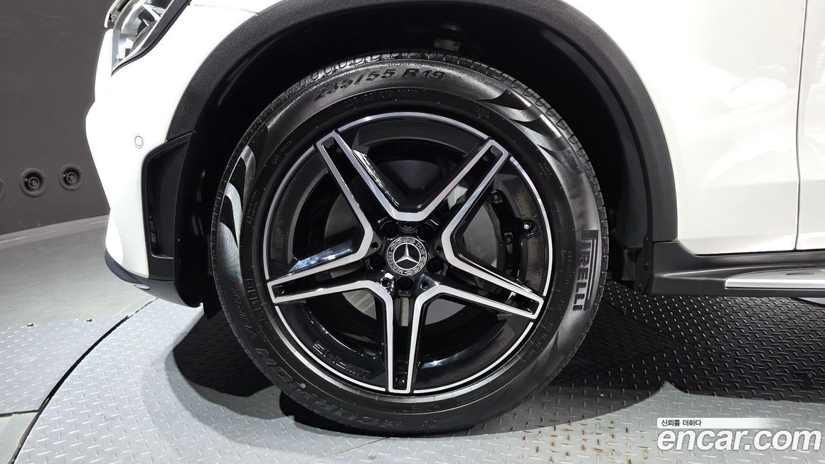 Mercedes-Benz GLC-Class 2022