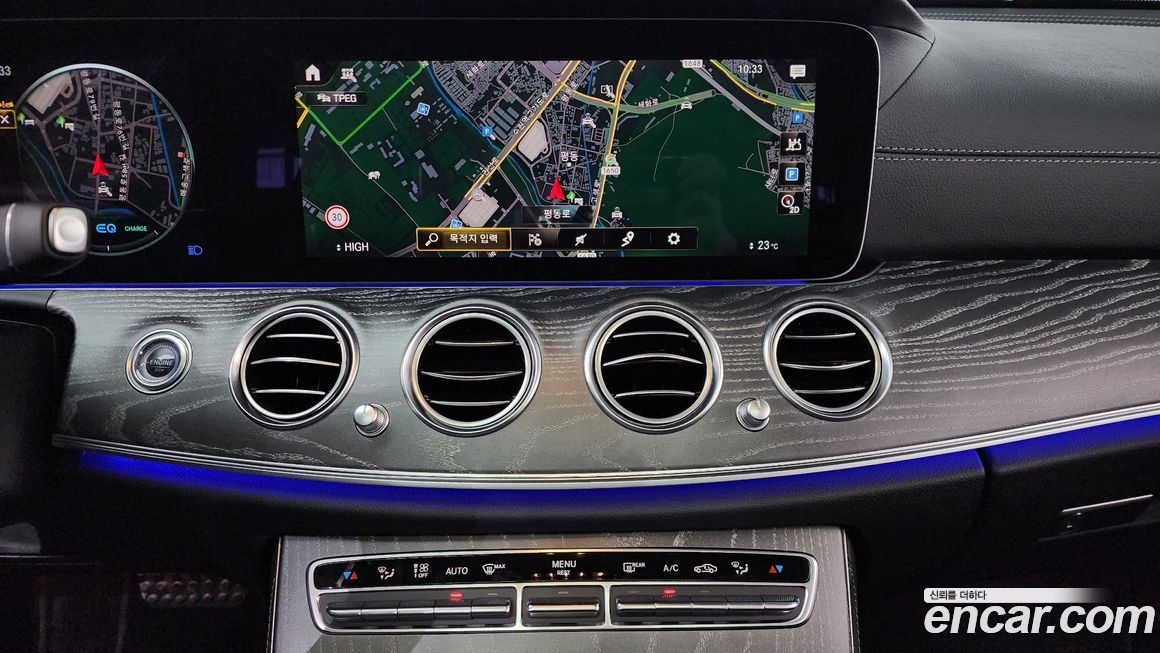 Mercedes-Benz E-Class 2022