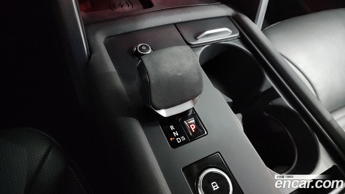 Land Rover Discovery 2022