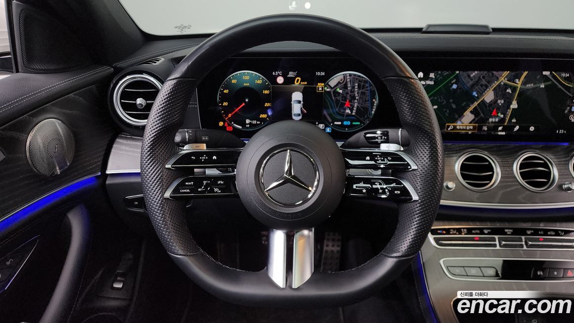 Mercedes-Benz E-Class 2022