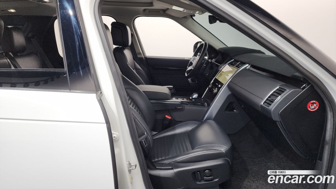 Land Rover Discovery 2022