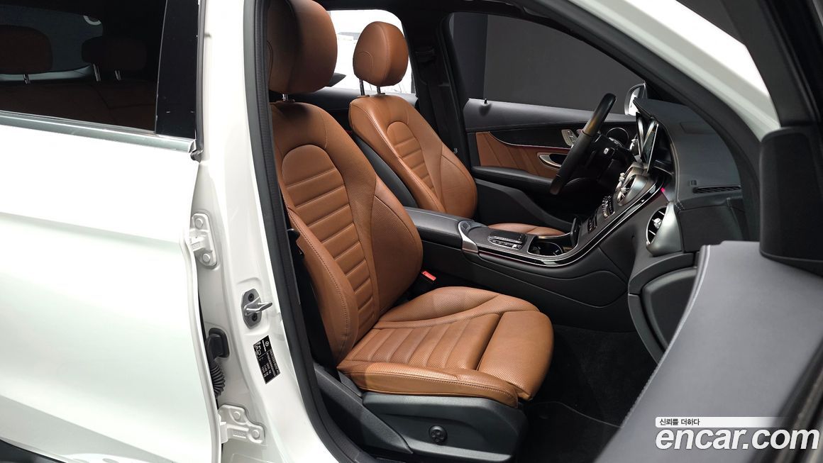 Mercedes-Benz GLC-Class 2022