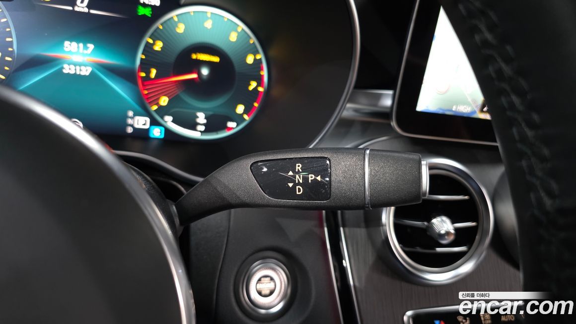 Mercedes-Benz GLC-Class 2022