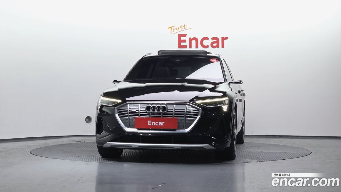 Audi e-tron 2021