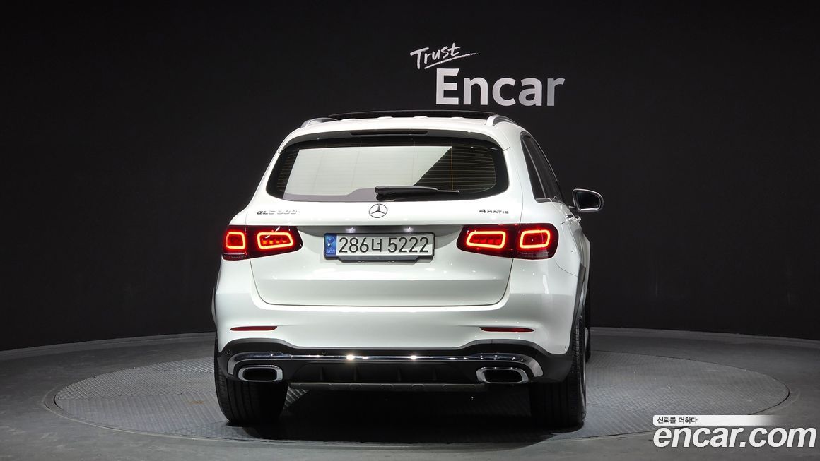 Mercedes-Benz GLC-Class 2022