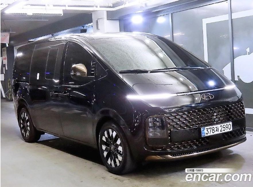 Hyundai Staria 2025