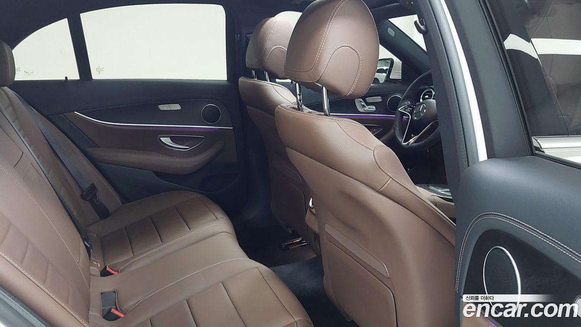 Mercedes-Benz E-Class 2023