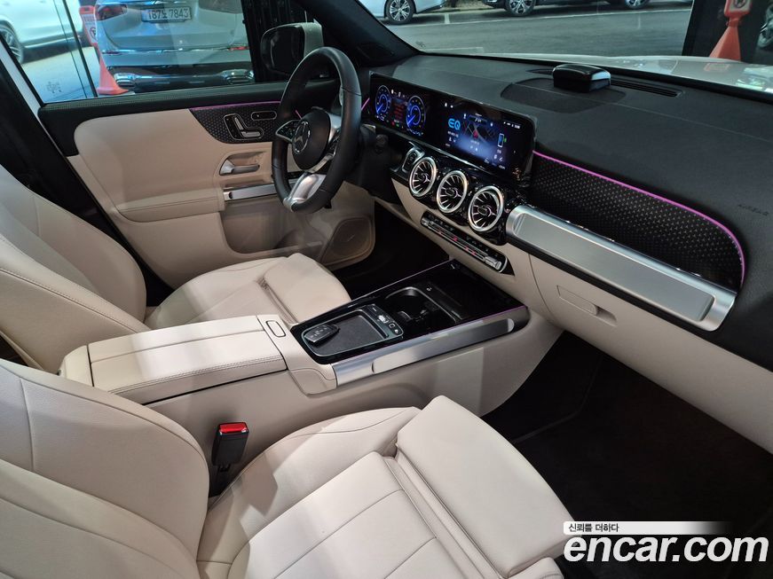 Mercedes-Benz EQB 2026