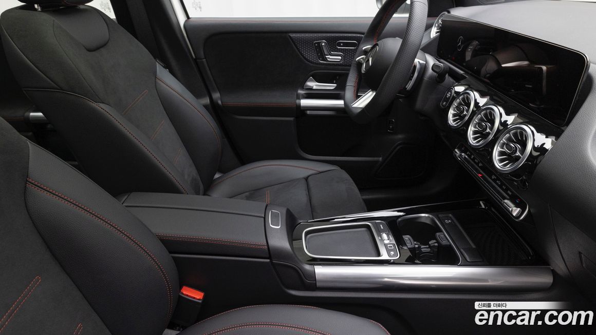 Mercedes-Benz GLA-Class 2026