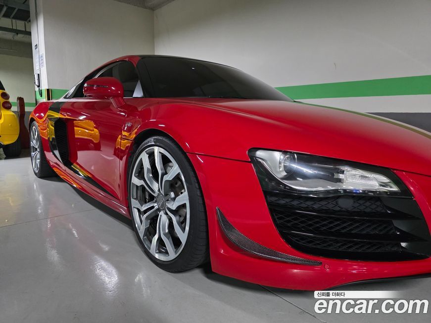 Audi R8 2012