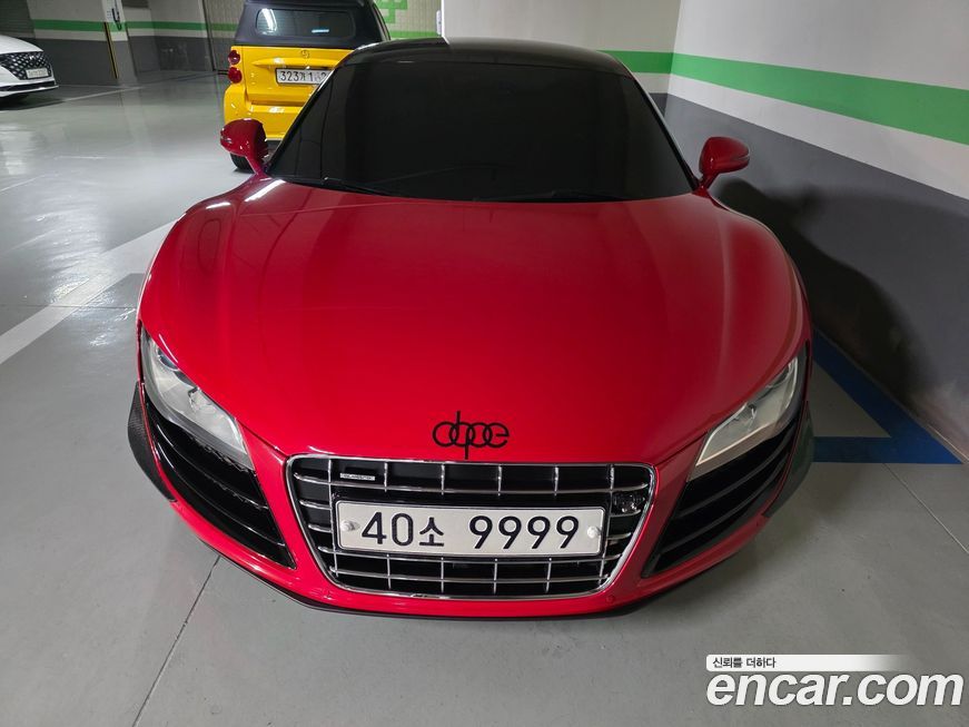 Audi R8 2012