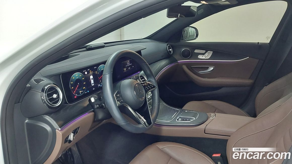 Mercedes-Benz E-Class 2023