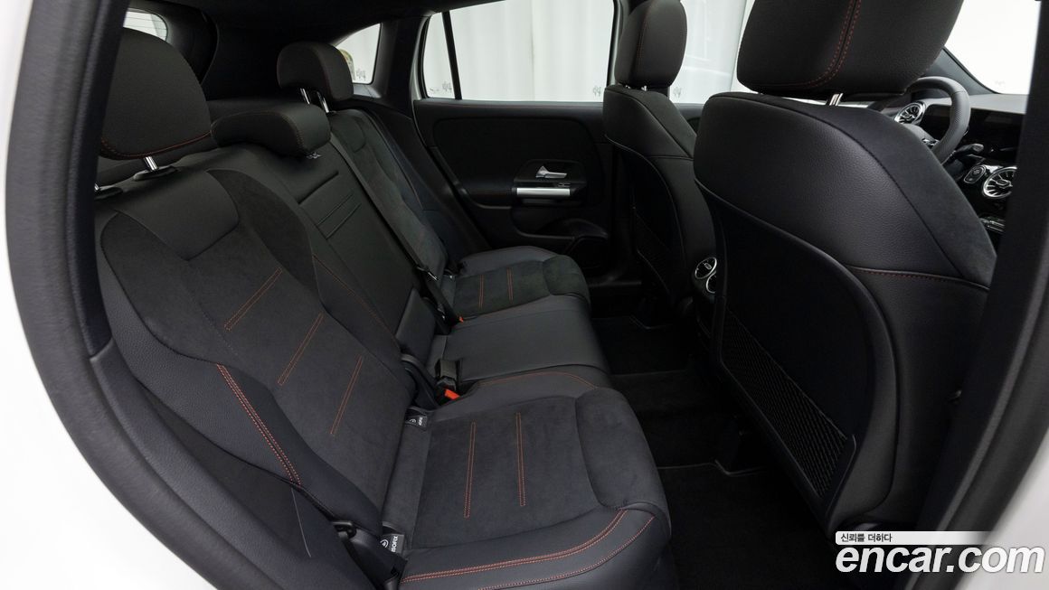 Mercedes-Benz GLA-Class 2026