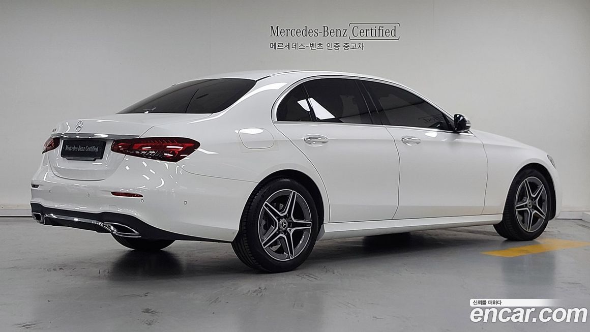 Mercedes-Benz E-Class 2023