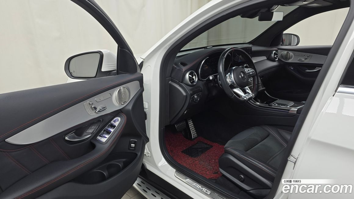 Mercedes-Benz GLC-Class 2021