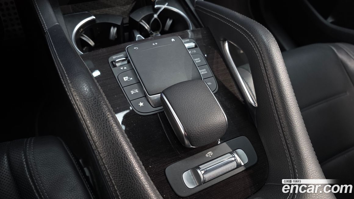 Mercedes-Benz GLE-Class 2021