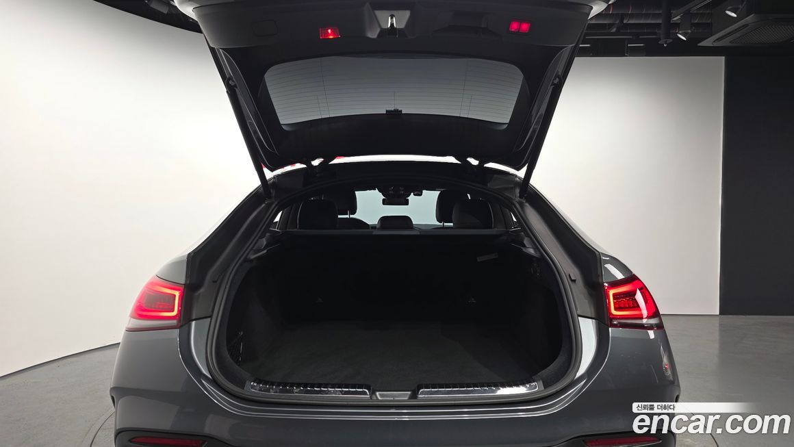 Mercedes-Benz GLE-Class 2021