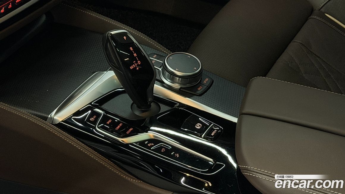 BMW Gran Turismo 2024