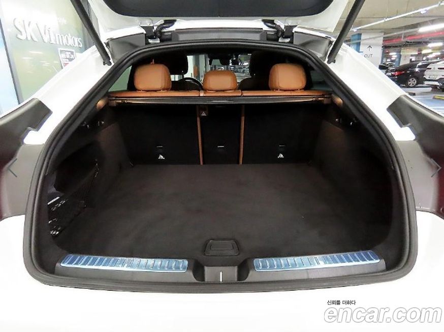 Mercedes-Benz GLC-Class 2023