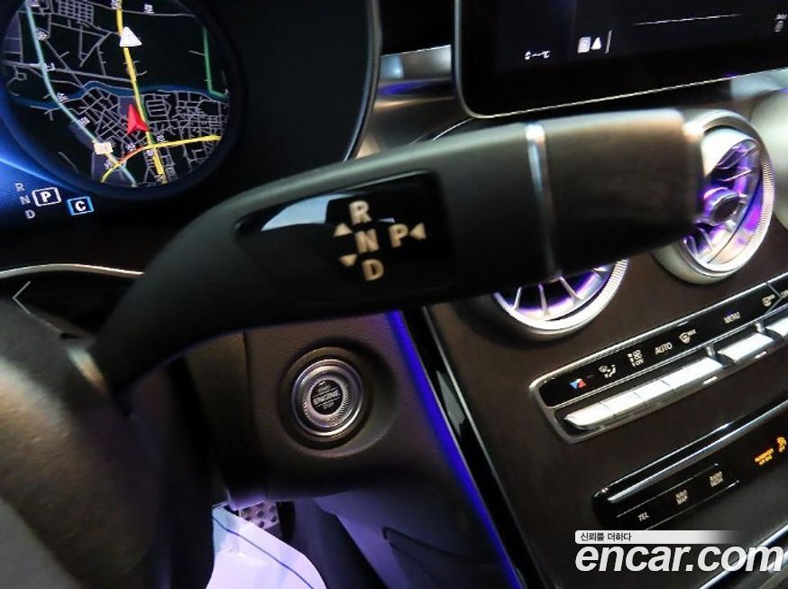 Mercedes-Benz GLC-Class 2023