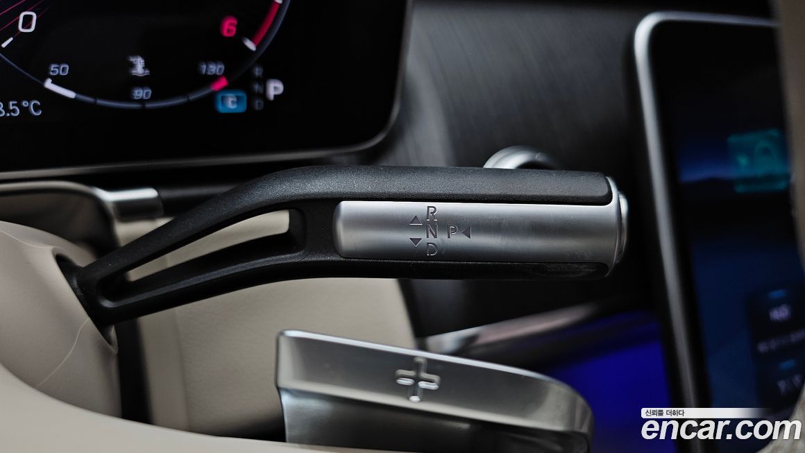 Mercedes-Benz S-Class 2021