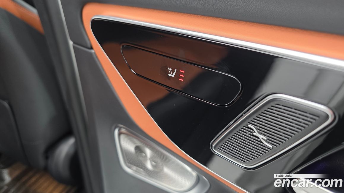 Mercedes-Benz GLC-Class 2024