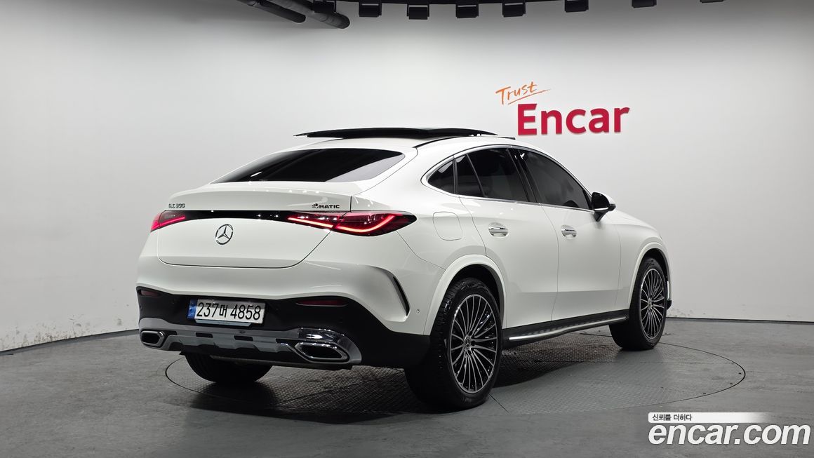 Mercedes-Benz GLC-Class 2024