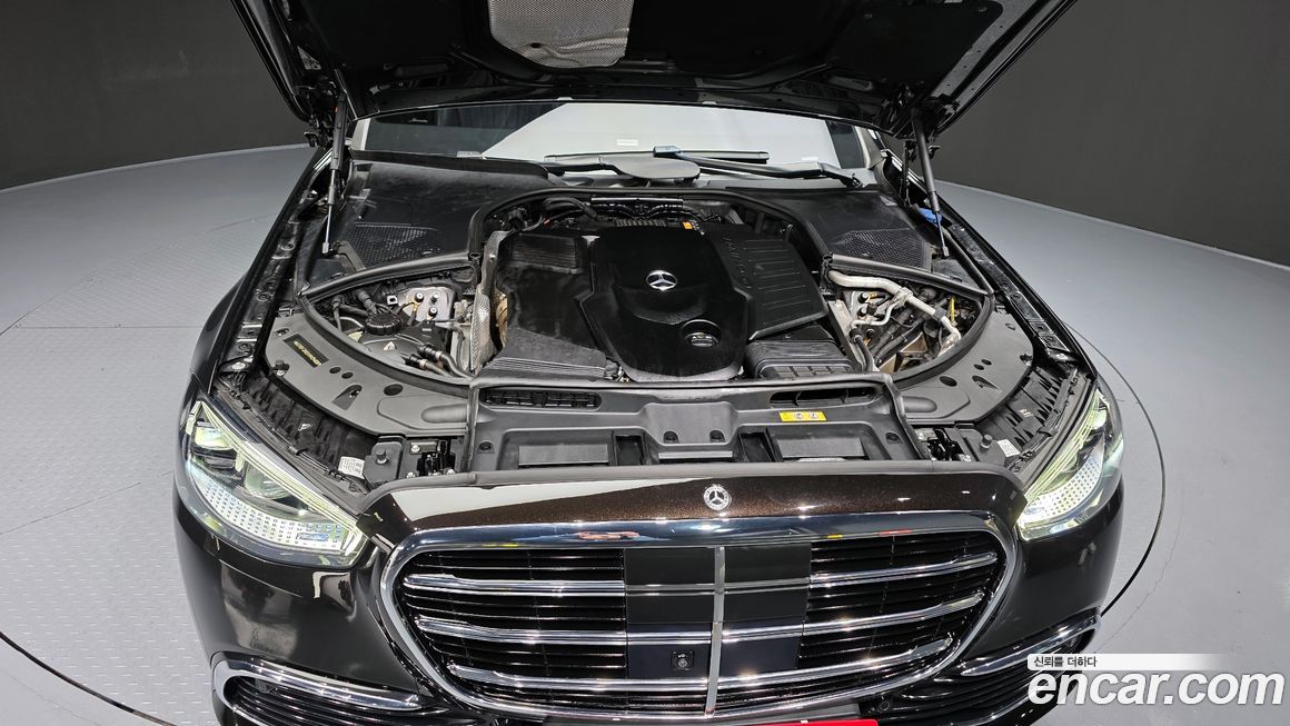 Mercedes-Benz S-Class 2021