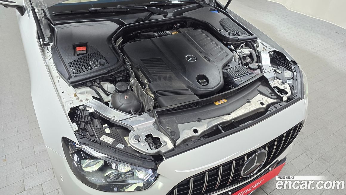 Mercedes-Benz E-Class 2023