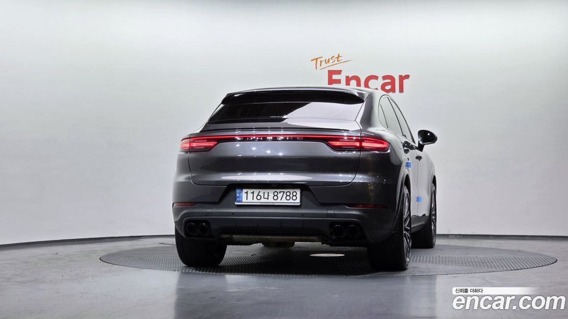 Porsche Cayenne 2022