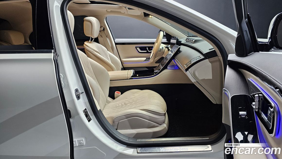 Mercedes-Benz S-Class 2021