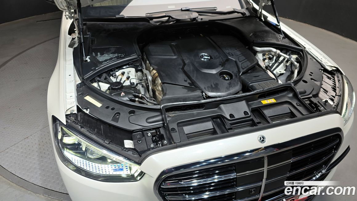 Mercedes-Benz S-Class 2021