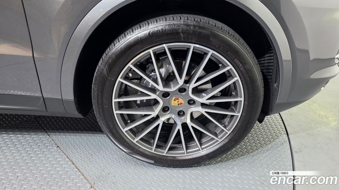 Porsche Cayenne 2022