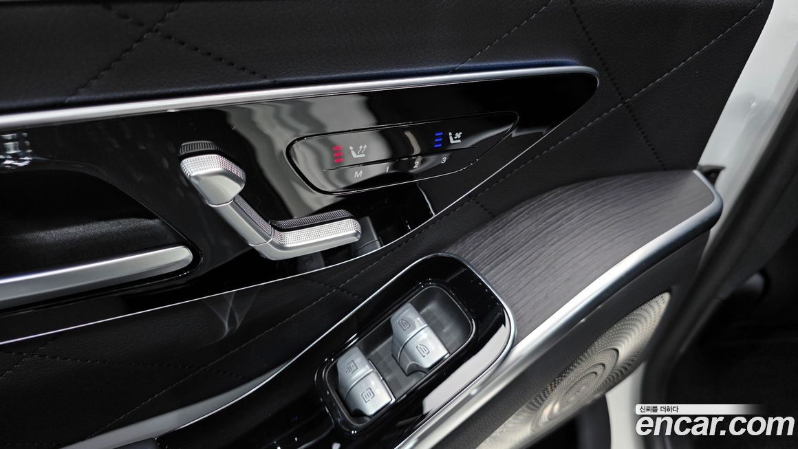 Mercedes-Benz S-Class 2021