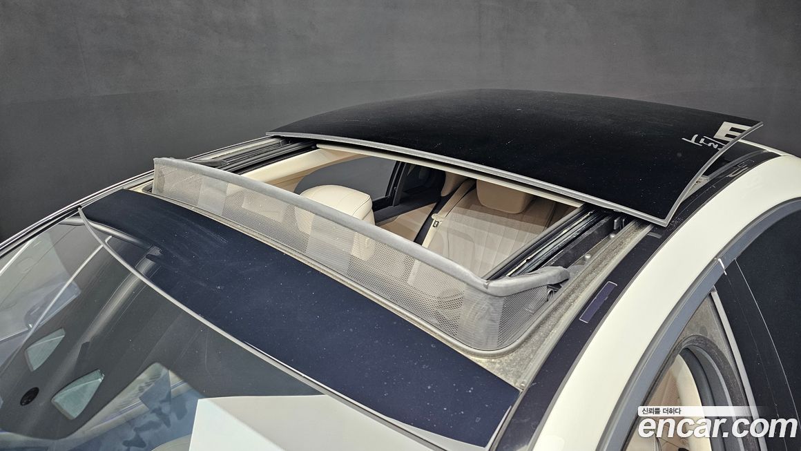 Mercedes-Benz S-Class 2021