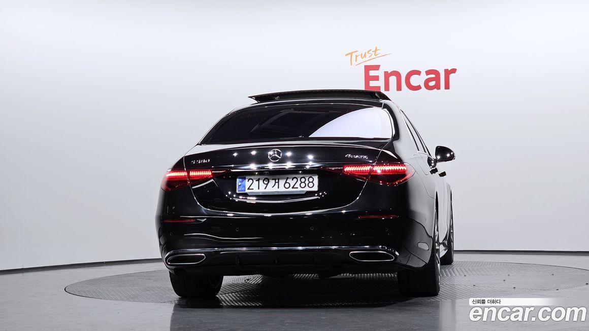 Mercedes-Benz S-Class 2021