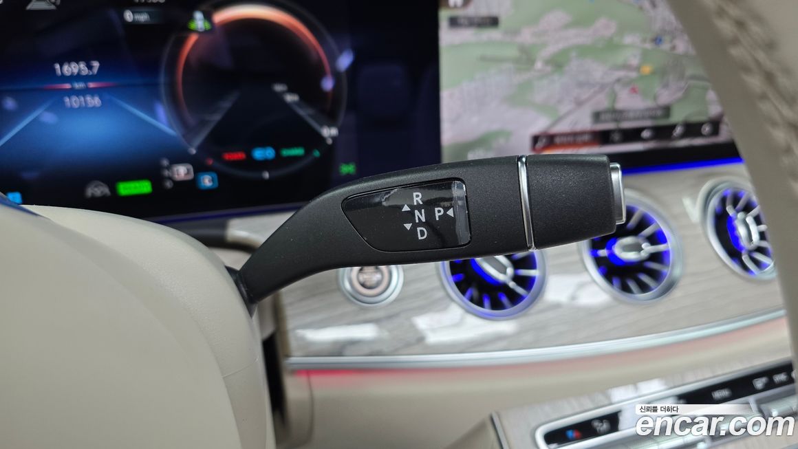 Mercedes-Benz E-Class 2023