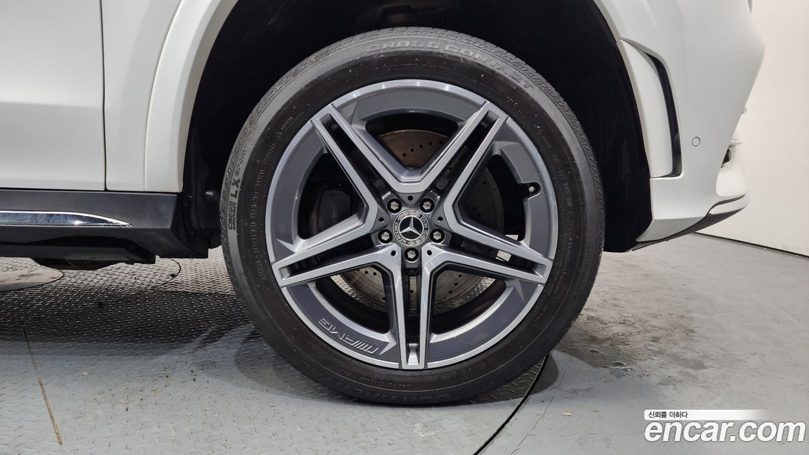 Mercedes-Benz GLS-Class 2021