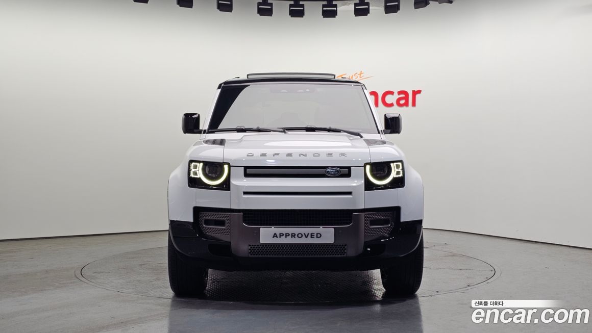 Land Rover Defender 2025