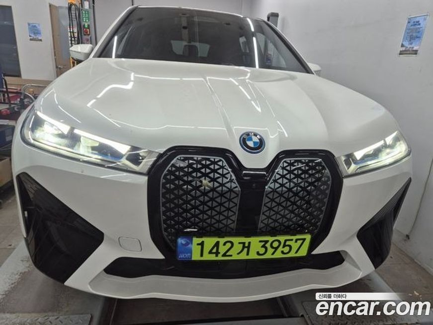BMW iX 2025