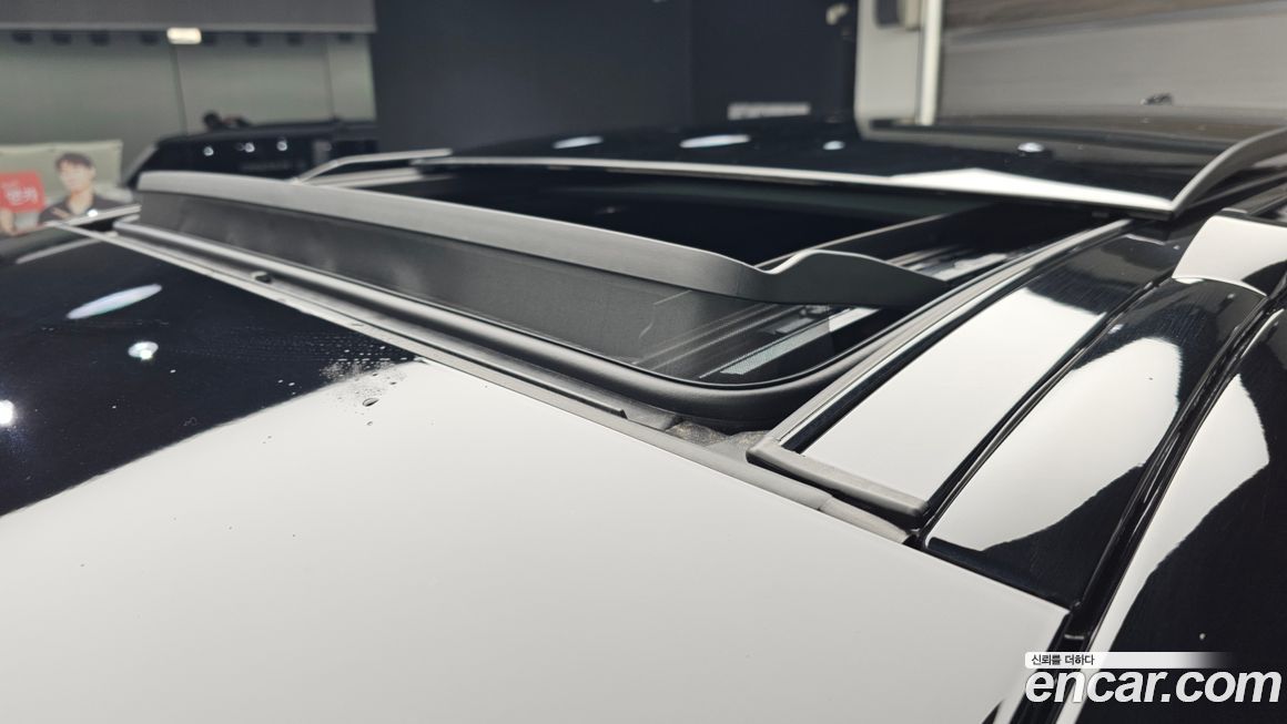 Land Rover Defender 2025