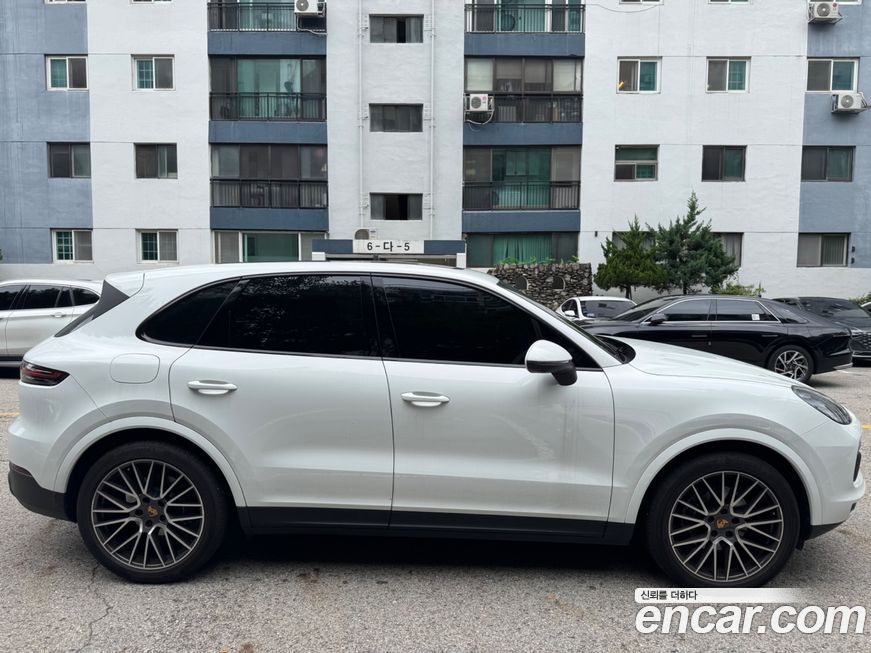 Porsche Cayenne 2022