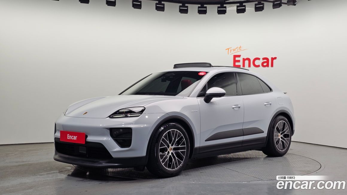 Porsche Macan 2025