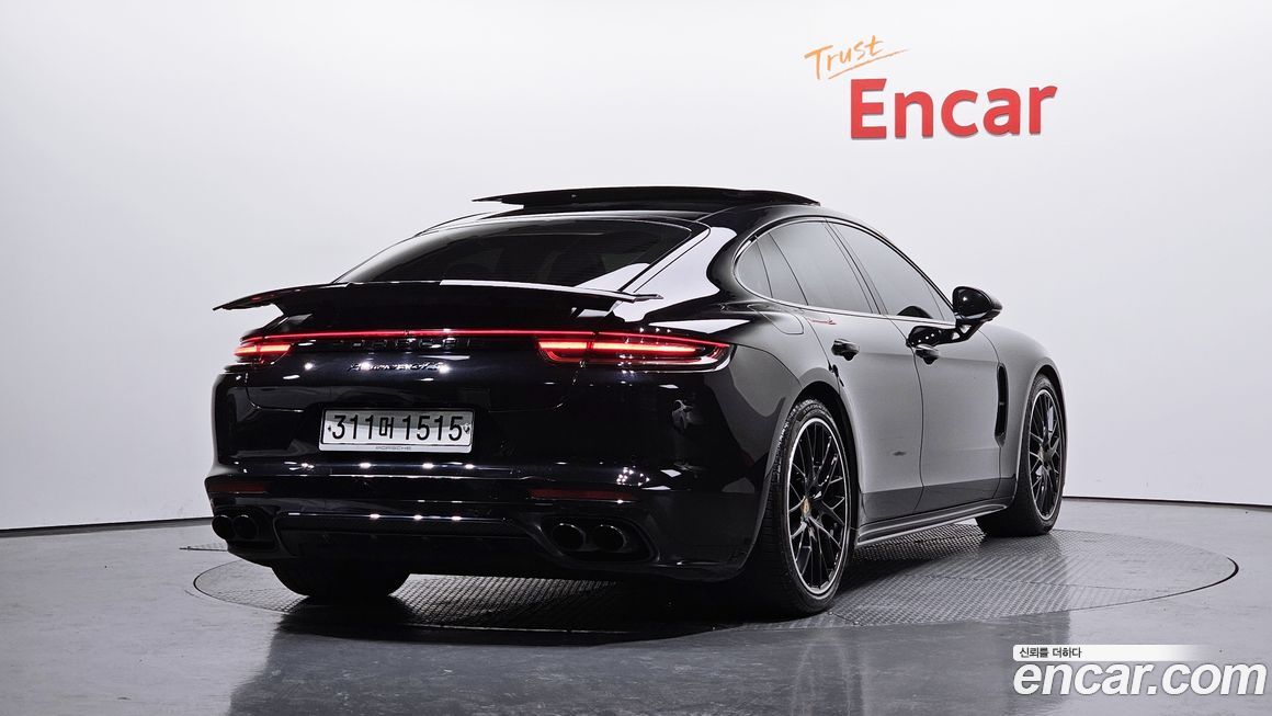 Porsche Panamera 2020